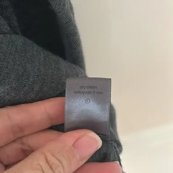 JOHN VARVATOS S 100% wool light weight v neck sweater - Picture 7 of 11